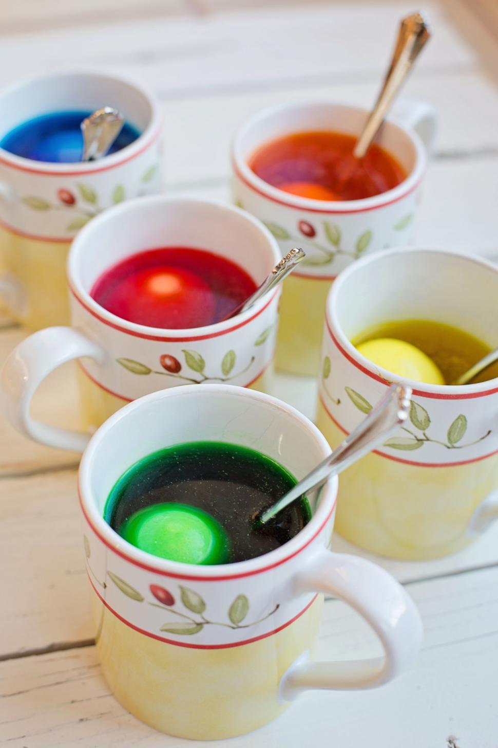 Free Image of Easter eggs coloring  
