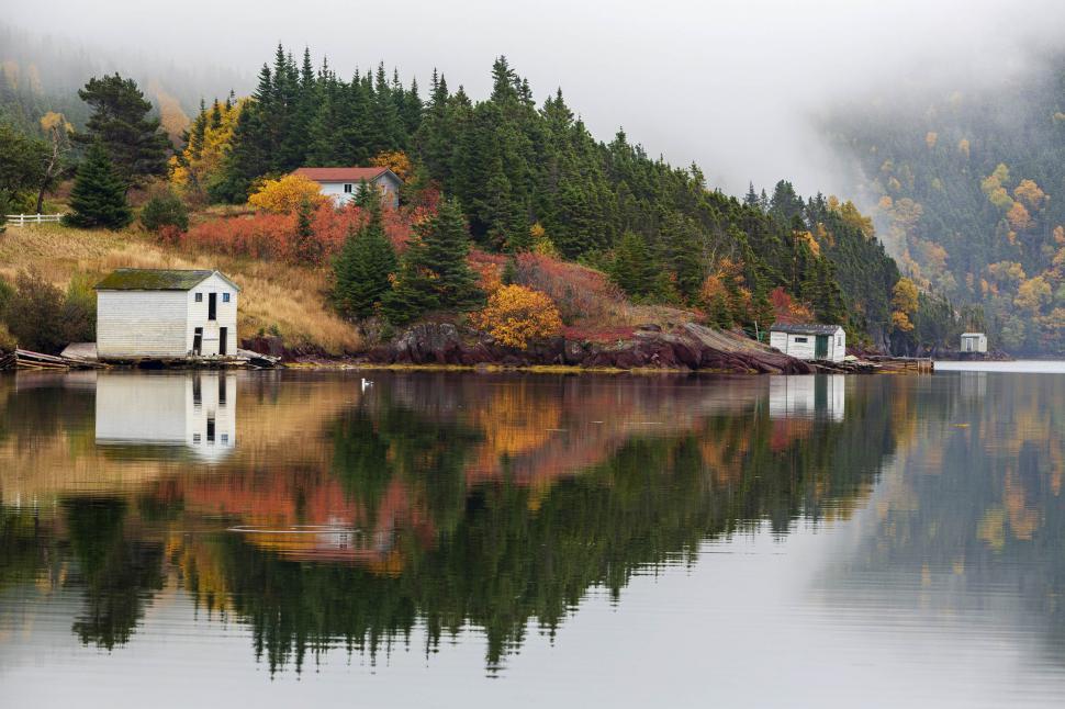 Free Image of Ocean reflection 