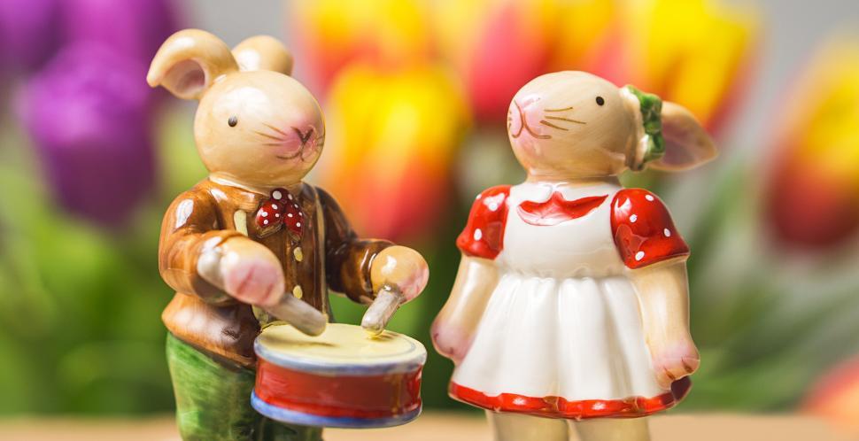 Free Image of Close up of ceramic Easter bunny rabbit toys 