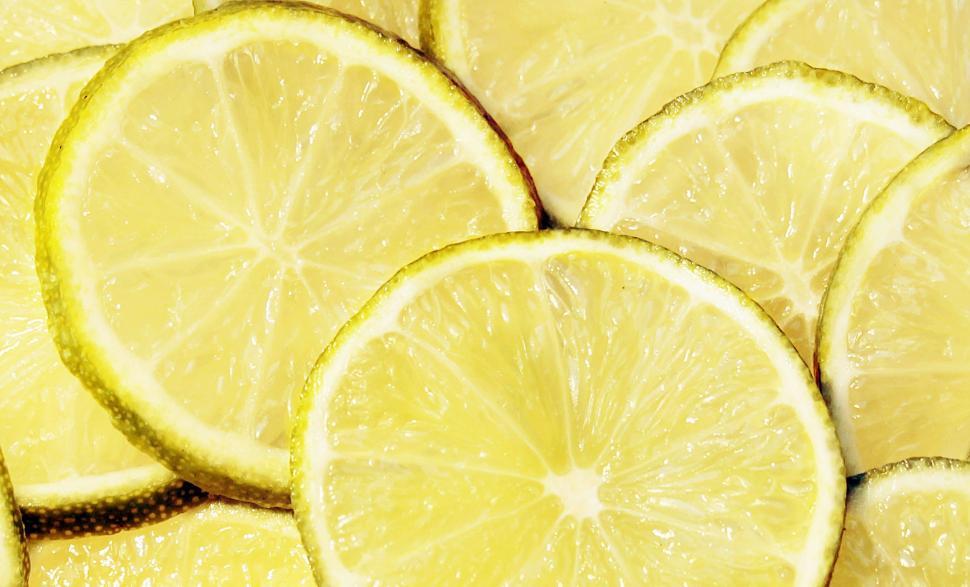 Free Image of Citrus slices background 