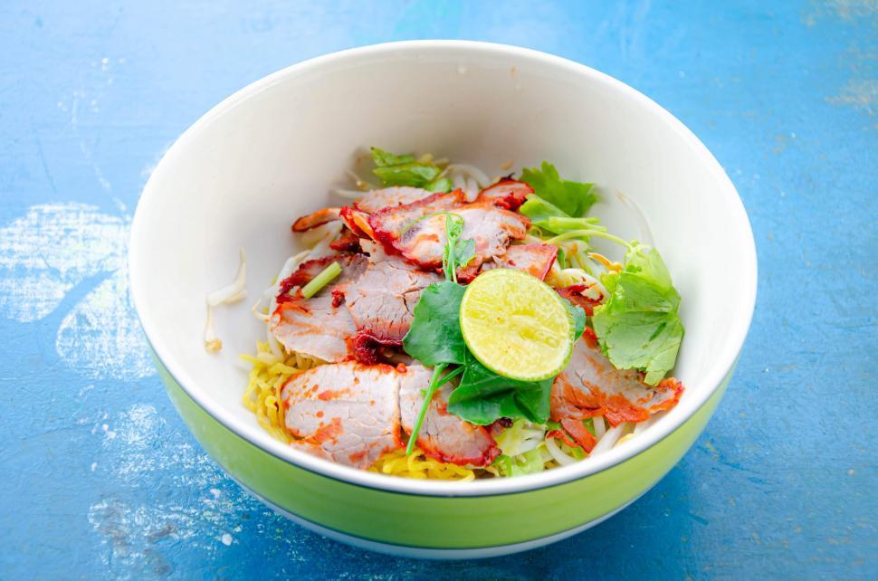 Free Image of Fresh Thai Noodle  