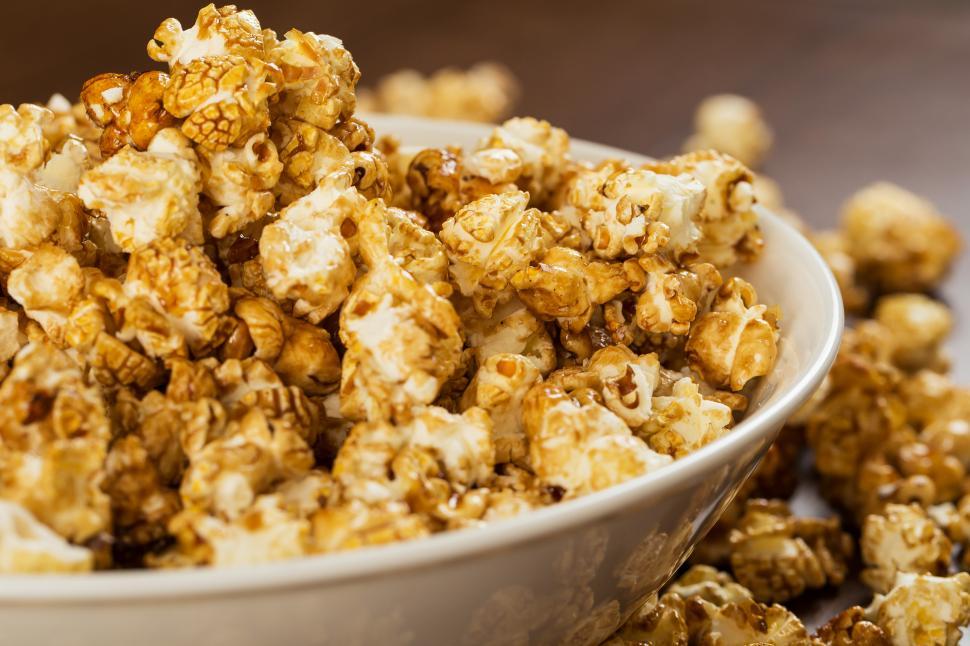 Free Image of Delicious caramel popcorn 
