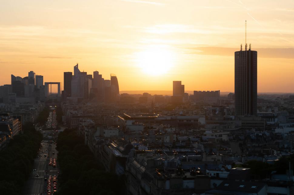 Free Image of Buildings of Paris city - from above 
