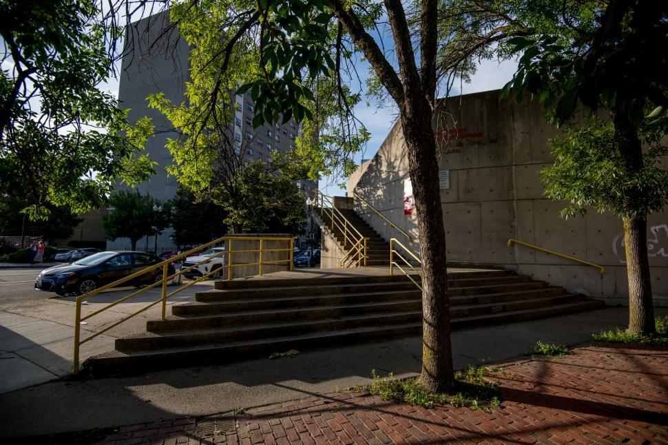 Free Image of Entrance stairs with hand railings 