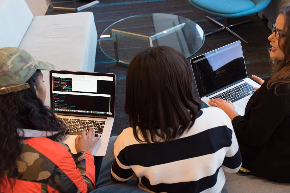Free Image of Female co-workers with laptops 