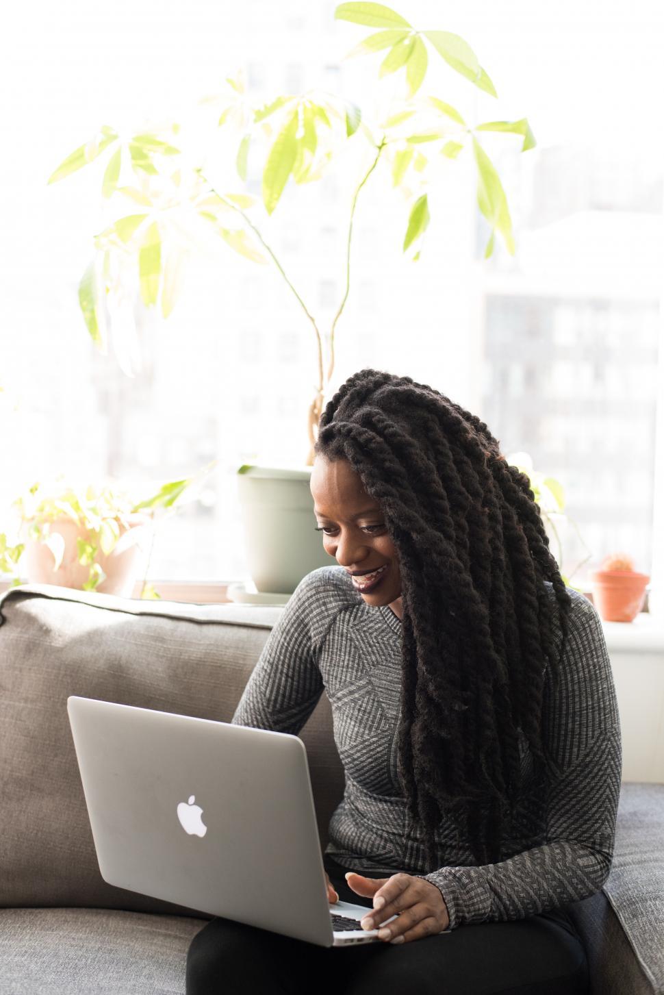 Free Image of Woman with laptop 