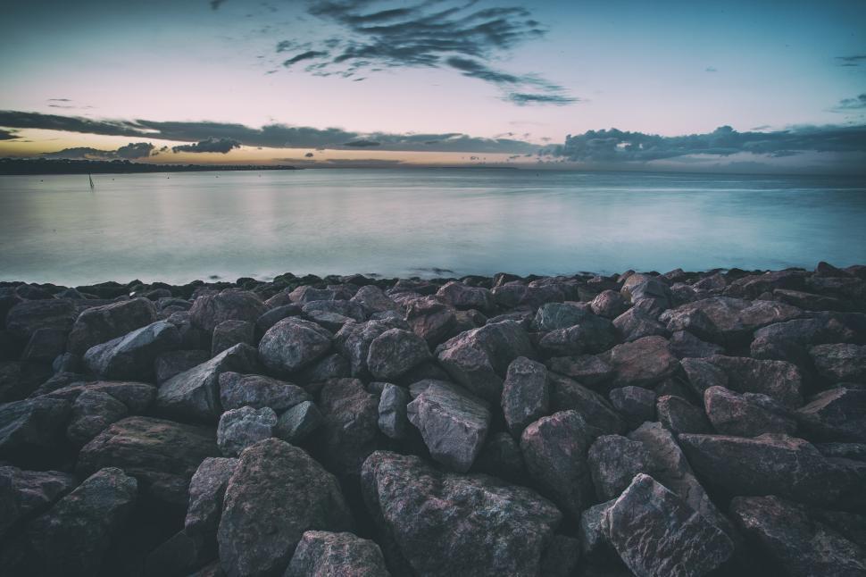 Free Image of Coastal Rocks Free Stock Photo 