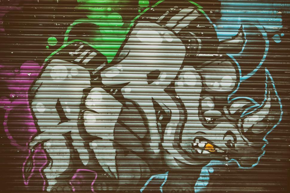 Free Image of Graffiti on a door 