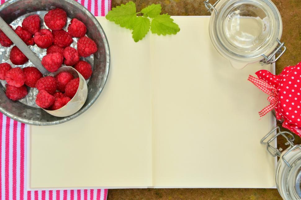 Free Image of Raspberries on Table Free Stock Photo 