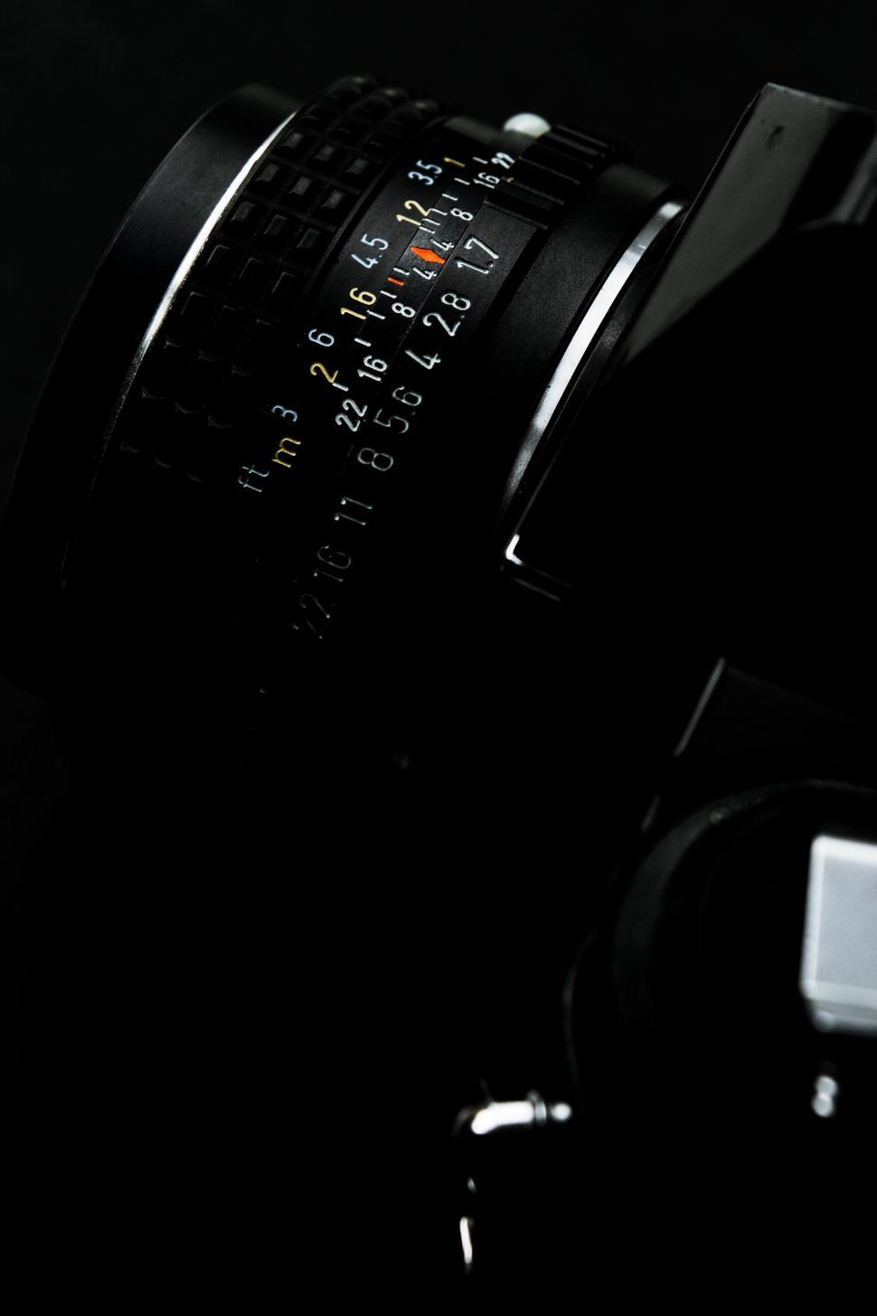 Free Image of A close-up of a camera 