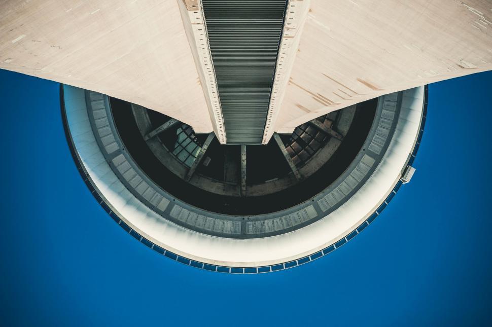 Free Image of A looking up at a tower 