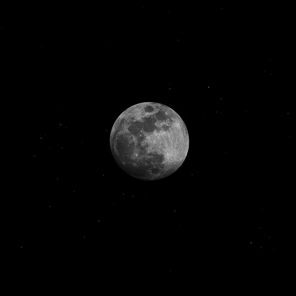 Free Image of A moon in the sky 