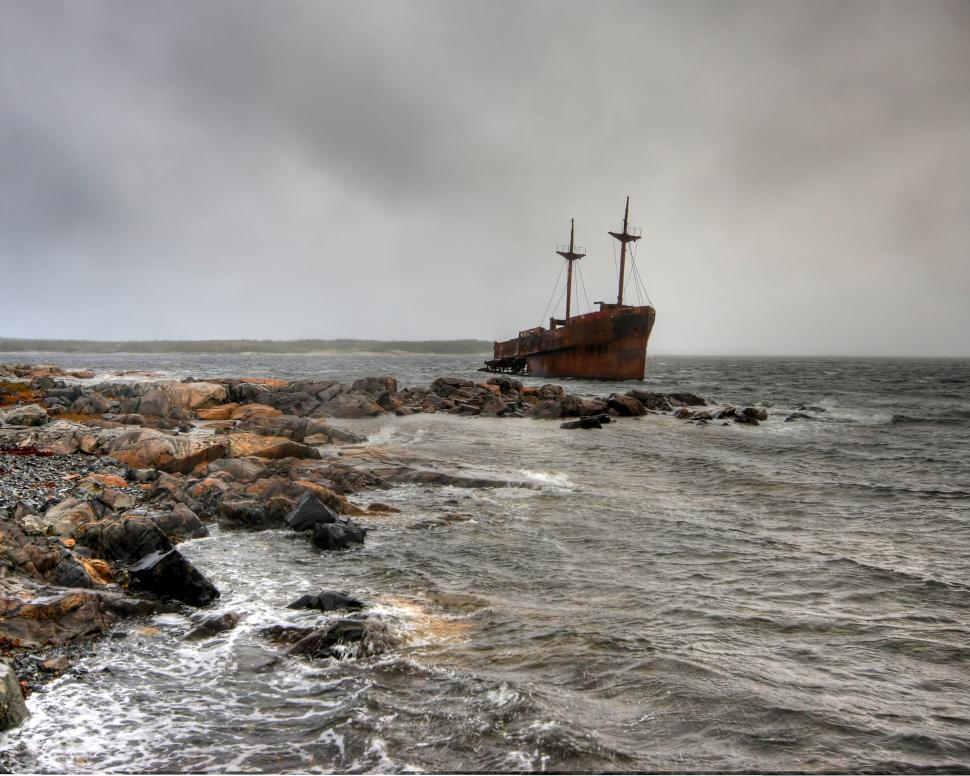 Free Image of Shipwreck 