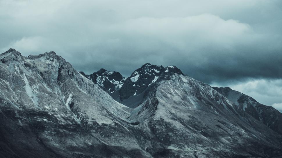 Free Image of Majestic Mountain Range 