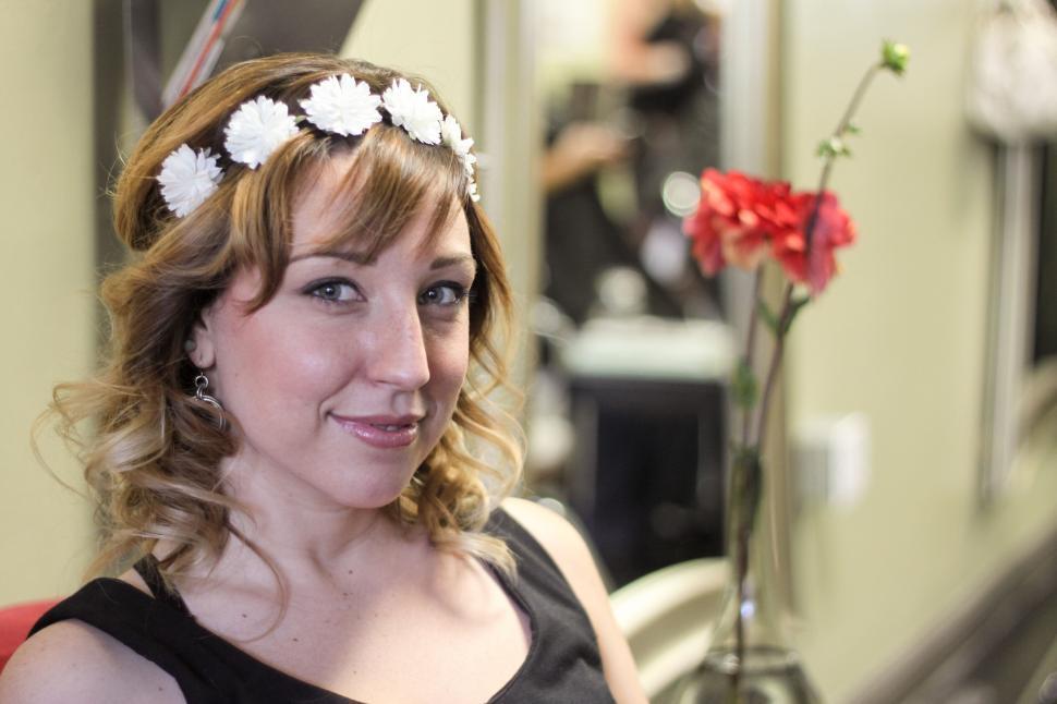 woman-with-flower-crown-in-salon.jpg