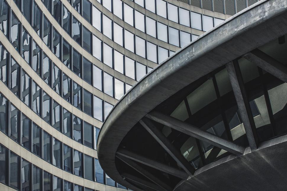 Free Image of Modern architecture with curvy lines 