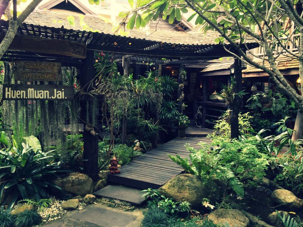 Free Image of Cozy traditional restaurant entrance 