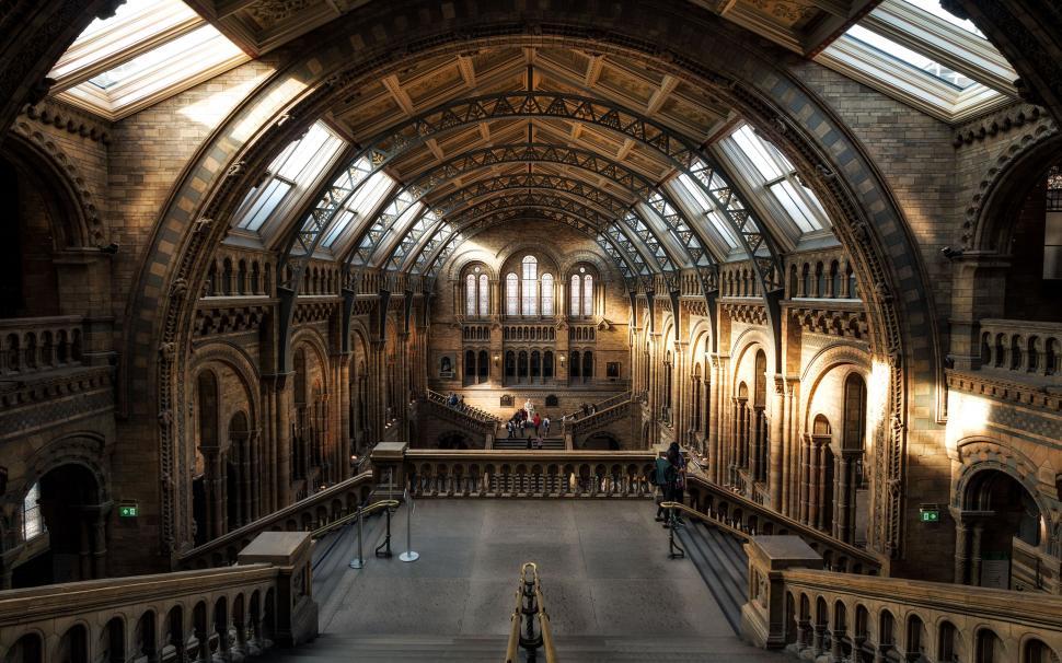 Architectural Grandeur and Historic Landmarks