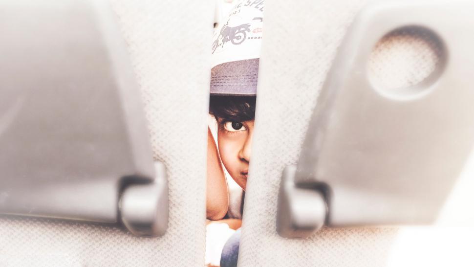 Free Image of Fashionable blurred person wearing a trendy watch 