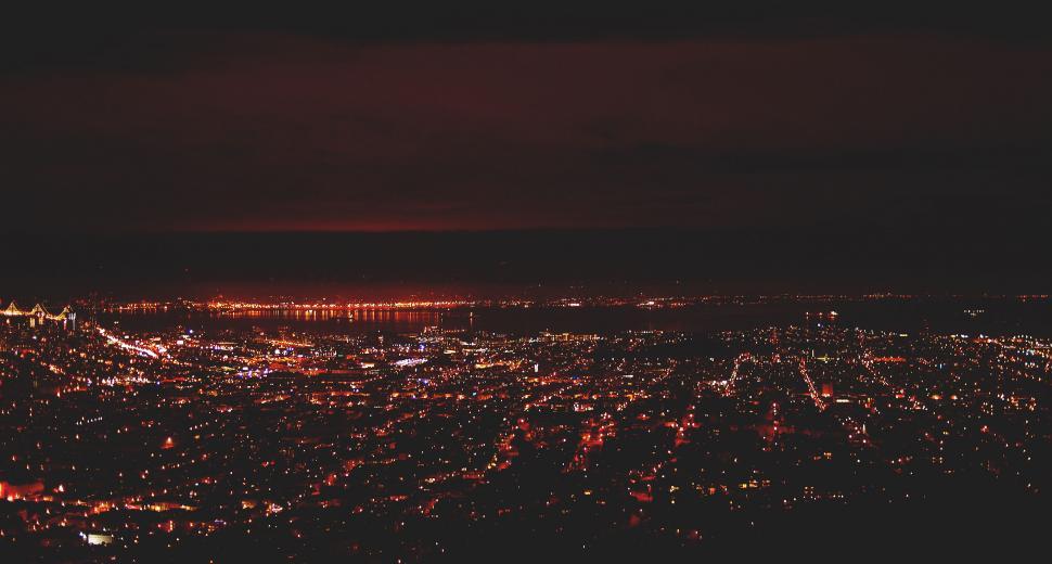 Free Image of Night cityscape with vibrant city lights 