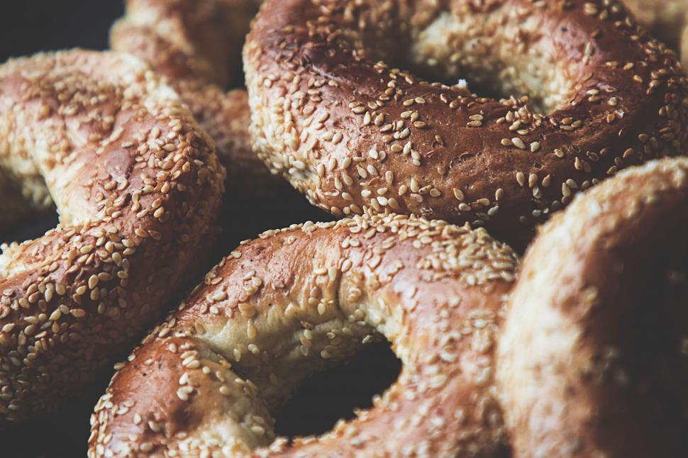 Free Image of Close-up of sesame seed bagels 
