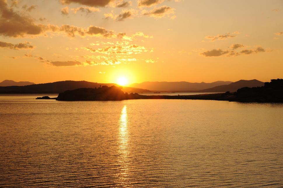 Free Image of Sunset with golden clouds  