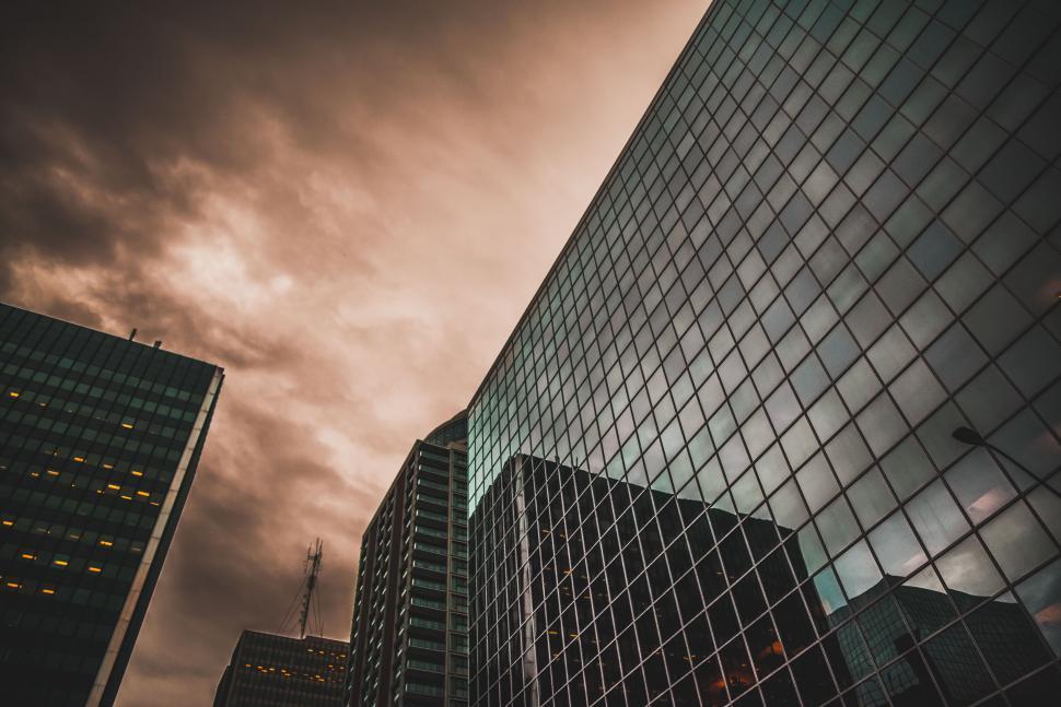 Free Image of Dramatic skyscraper against turbulent sky 