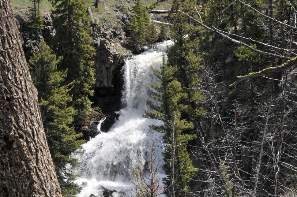 Free Image of Waterfall 