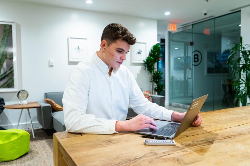 FameBlogs Marvin Biography, Success & Impact