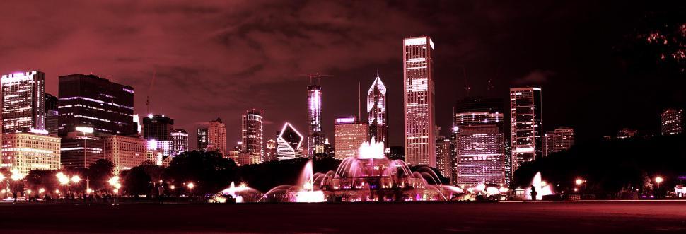 Free Image of Panoramic city and fountain 