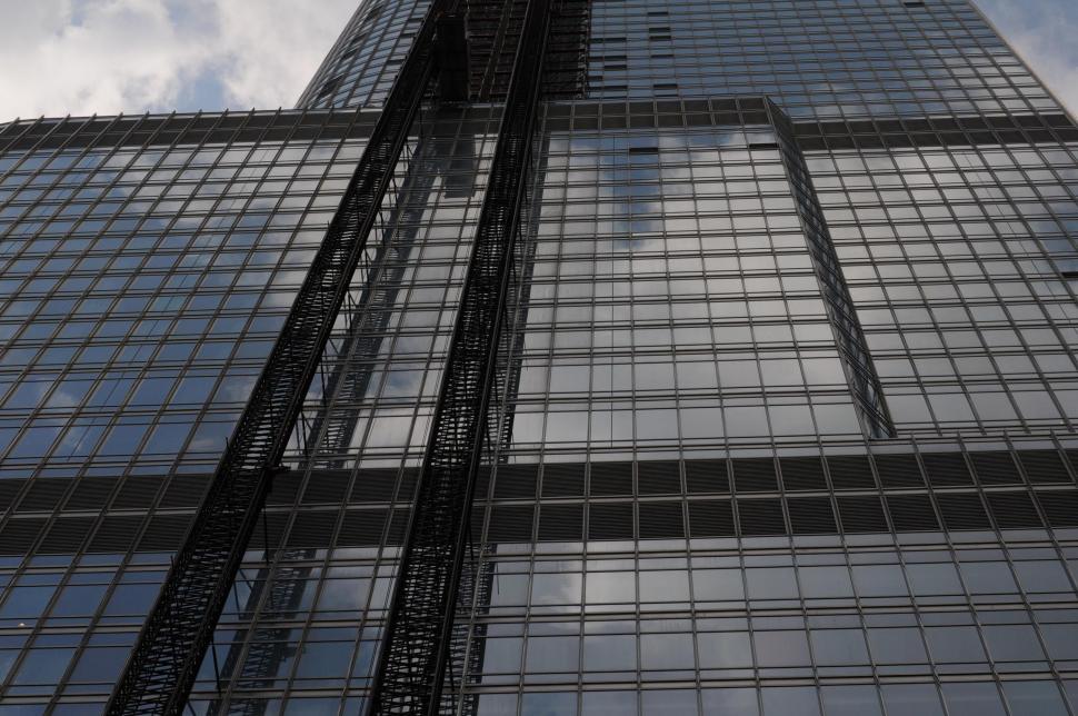 Free Image of Building with scaffolding 
