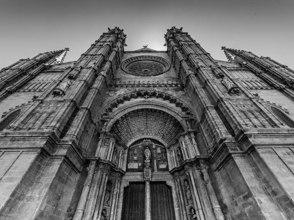 Free Image of Gothic cathedral facade in black and white 