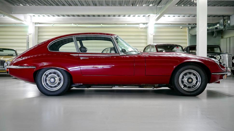 Jaguar E-Type Series 1: The Pinnacle of Elegance