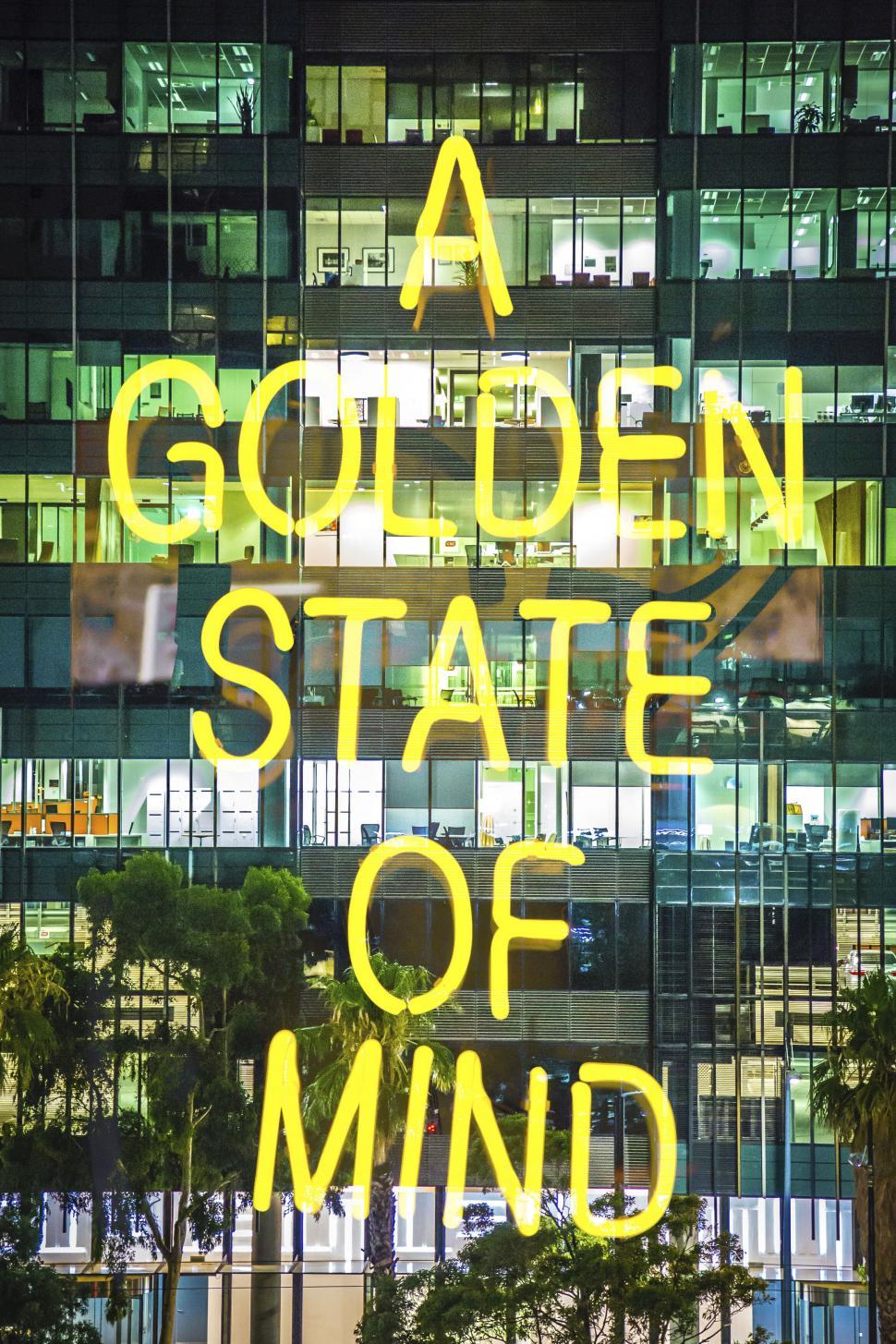 Free Image of Neon Text A Golden State of Mind 