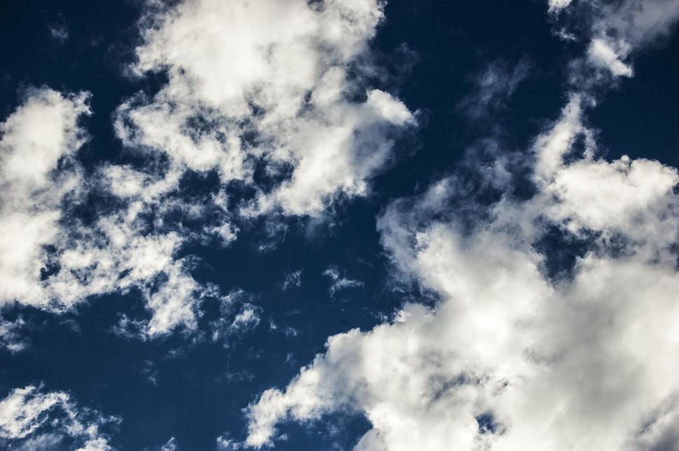 Free Image of Blue sky with fluffy white clouds 