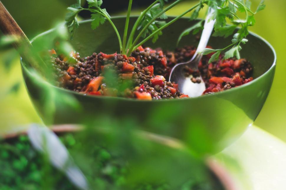 Free Image of Close-up of healthy quinoa salad in bowl 