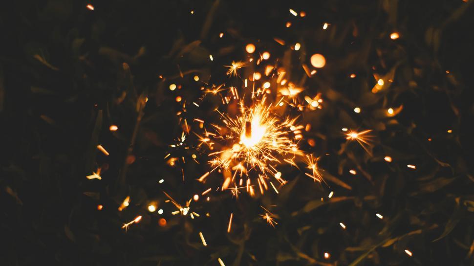 Free Image of Sparkling bengal firework in the dark 
