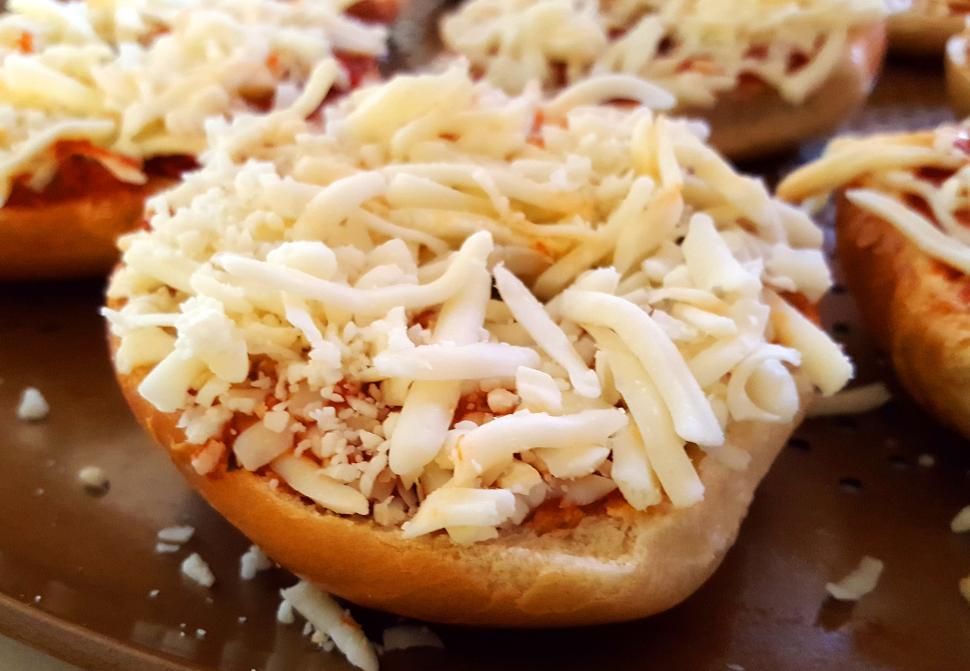 Free Image of Bagel Pizza 