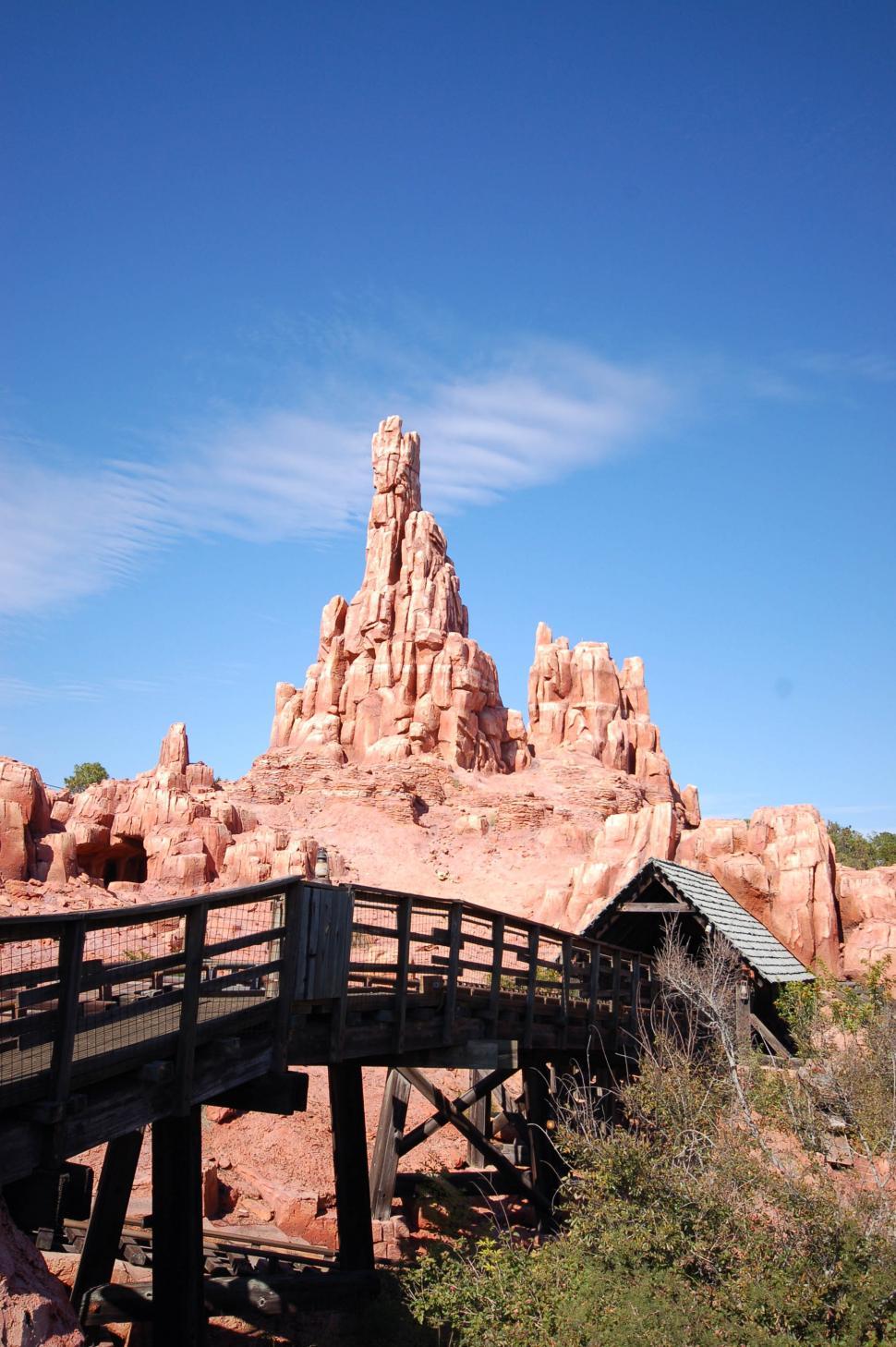 Free Image of Hoodoo and bridge 