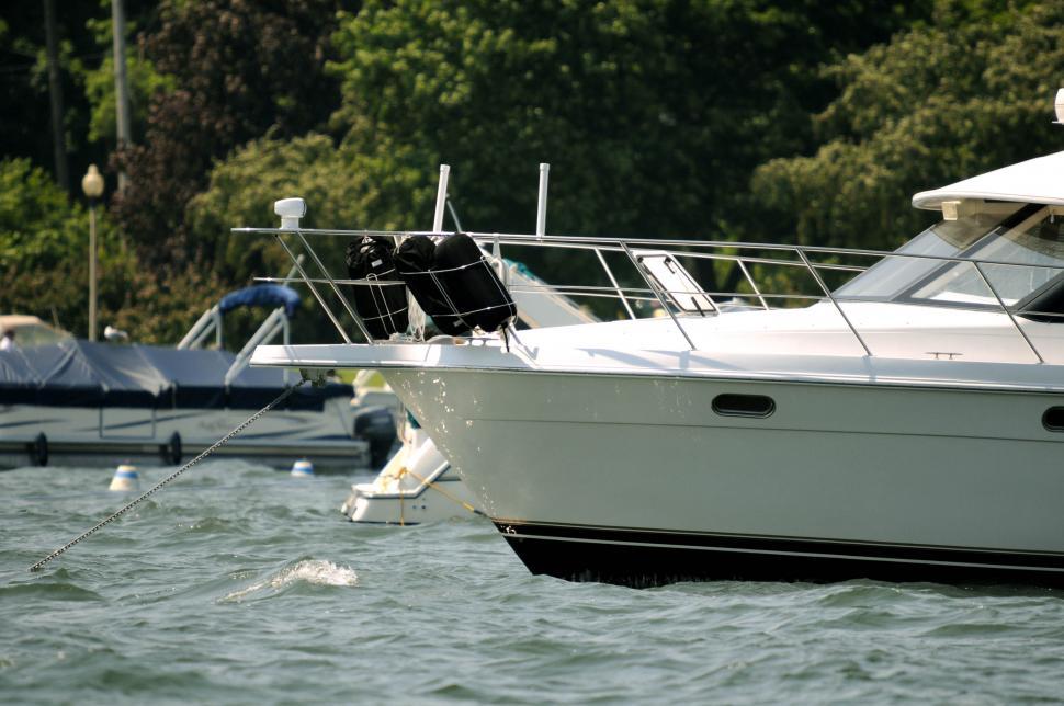 Free Image of Bow anchored 