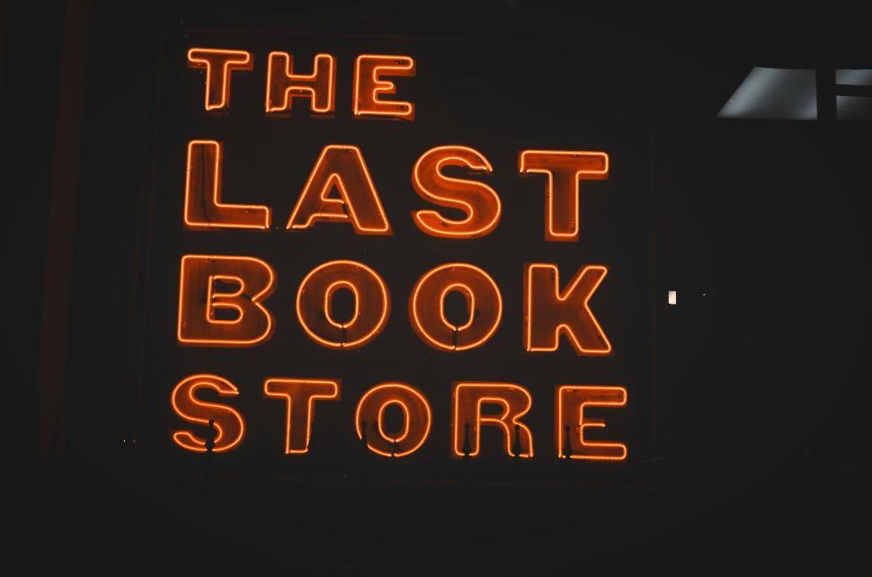 Free Image of The Last Bookstore illuminated neon sign at night 