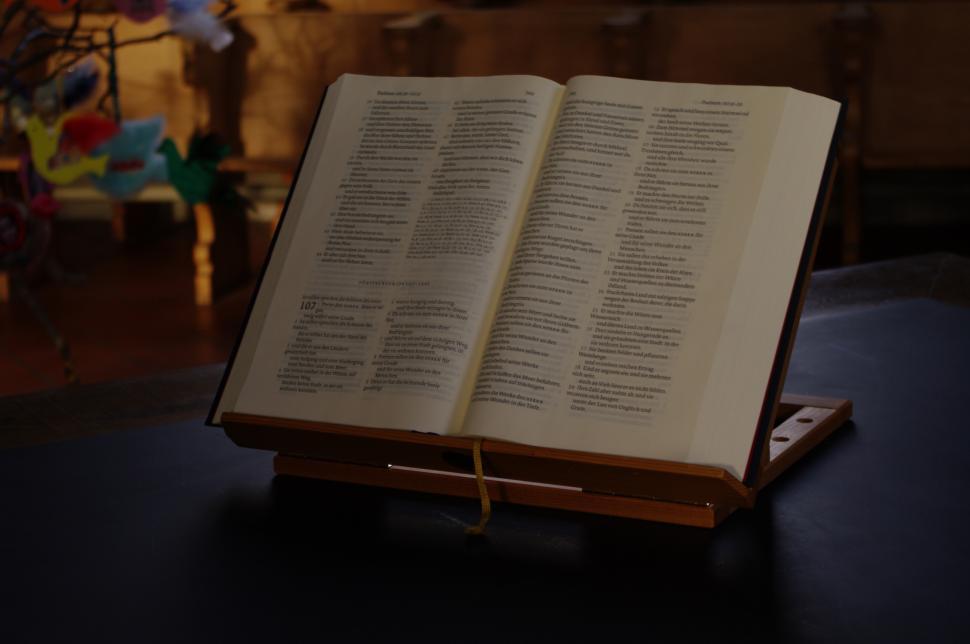 Free Image of Open Book on Table 
