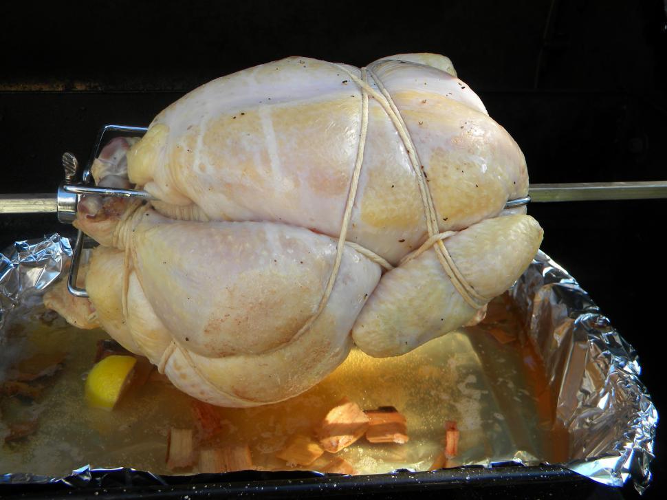 Free Image of rotisserie chicken 