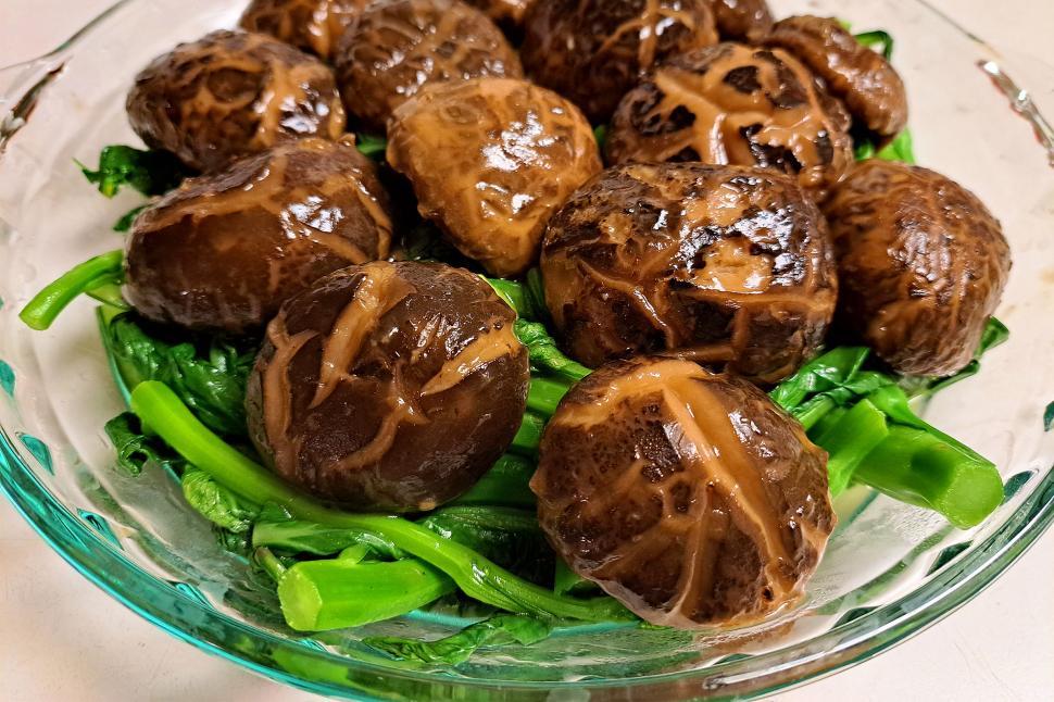 Free Image of Braised Shiitake Mushrooms  