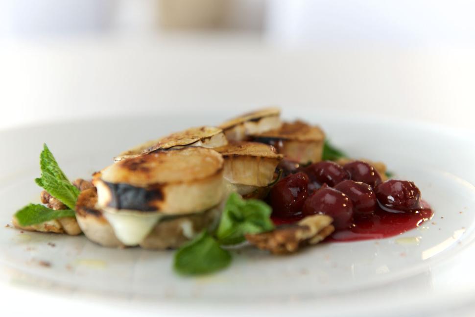 Free Image of Delicious gourmet dish with cherry sauce and fresh mint 