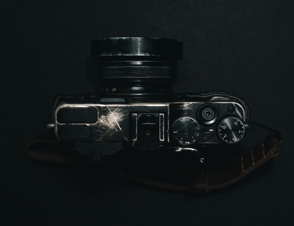 Free Image of Vintage camera close-up showcasing intricate details and textures 