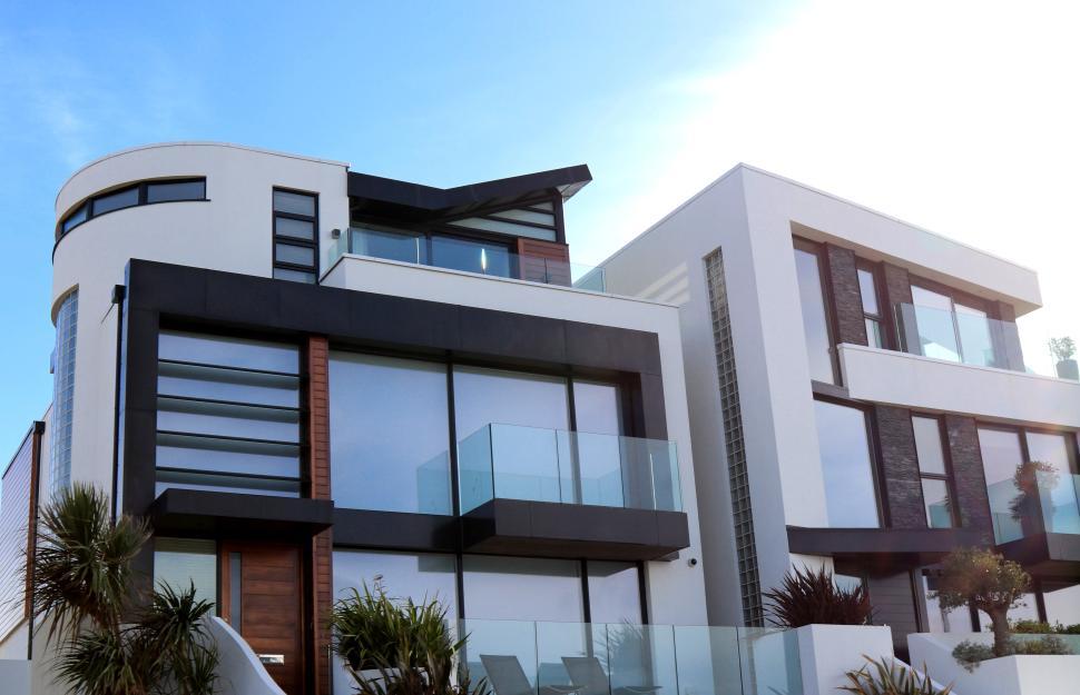 Free Image of Modern architecture showcased in contemporary residential homes 