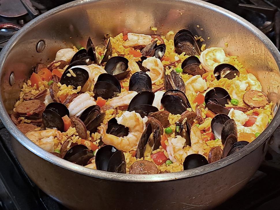 Free Image of Seafood Paella 