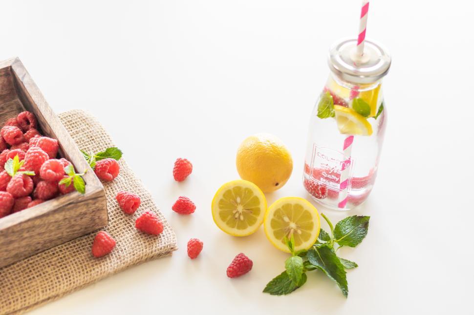 Free Image of Refreshing raspberry lemonade with mint displayed elegantly 