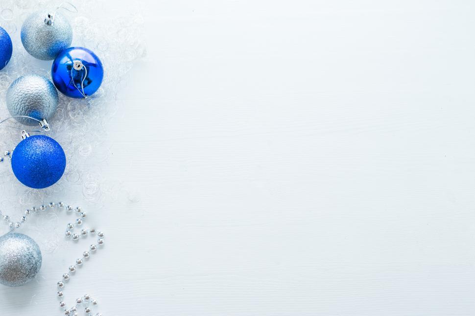 Free Image of Blue and silver decorations for winter celebration 